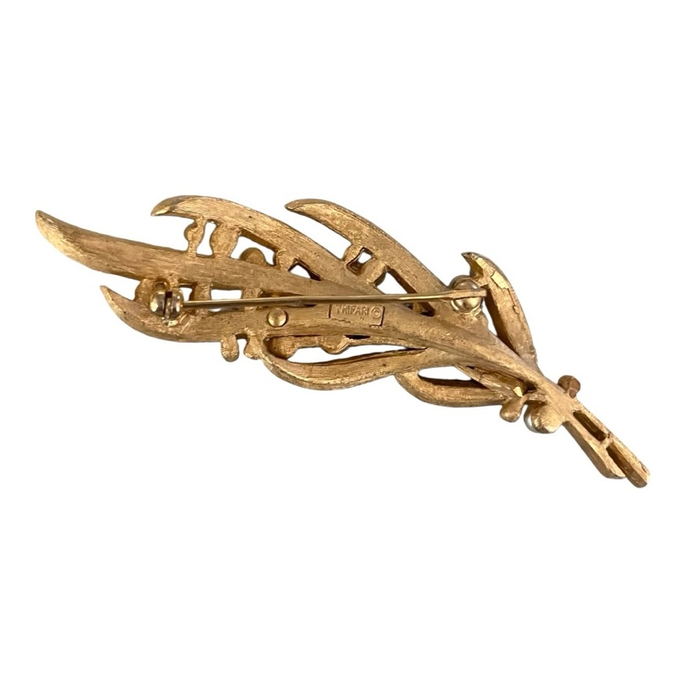 Trifari Brushed Gold Tone Vintage Leaf Faux Pearls MCM Brooch - Picture 5 of 6